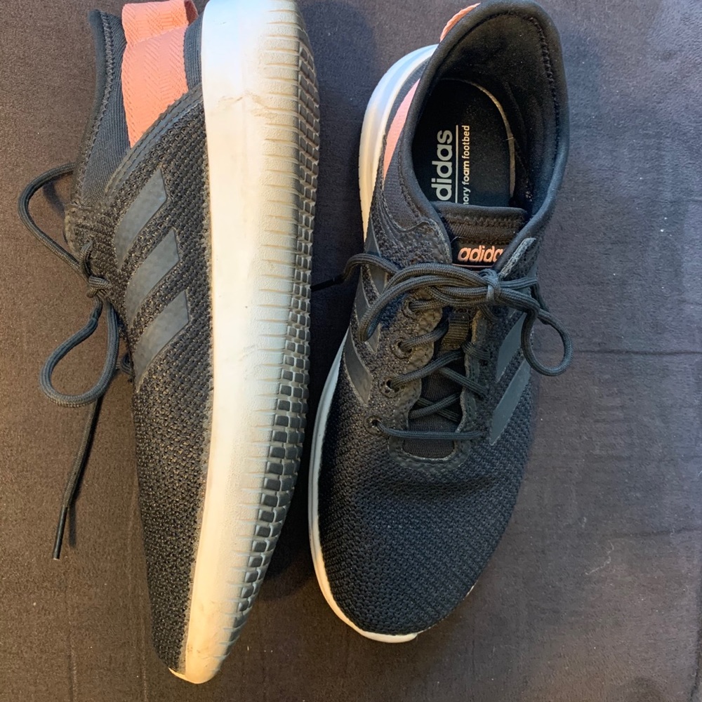 Adidas sneakes